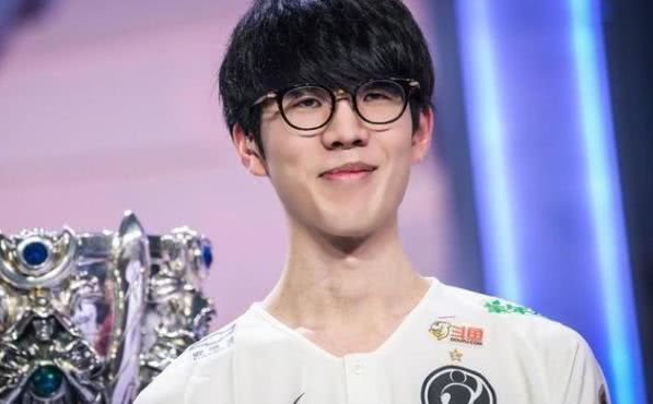 一场意外引 一场意外引